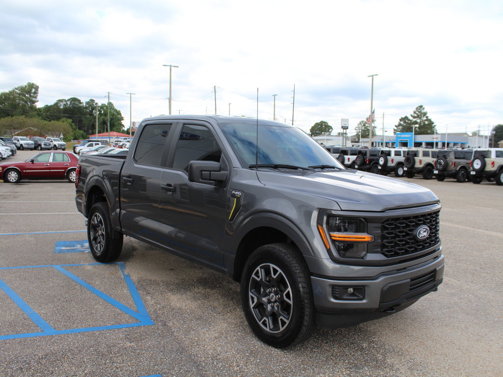 Used 2025 Ford F150 STX w/ Equipment Group 200A AWD/4WD image 3