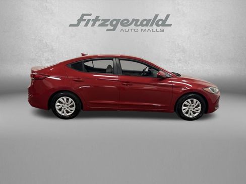 Used 2018 Hyundai Elantra SE w/ SE Connectivity Package 04 image 8