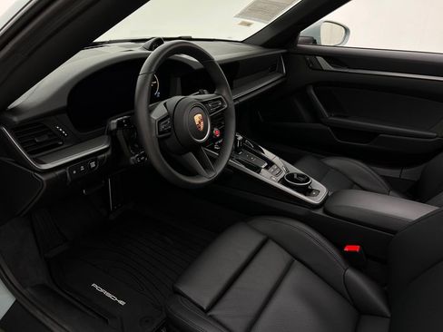 Used 2025 Porsche 911 Carrera image 14