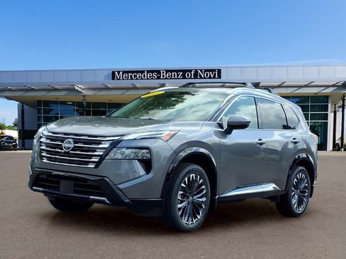 Used 2025 Nissan Rogue Platinum AWD/4WD image 1
