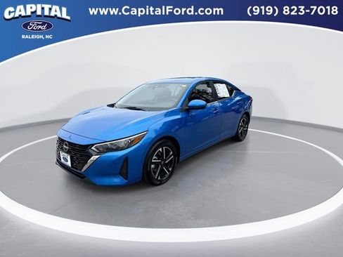 Used 2025 Nissan Sentra SV image 4