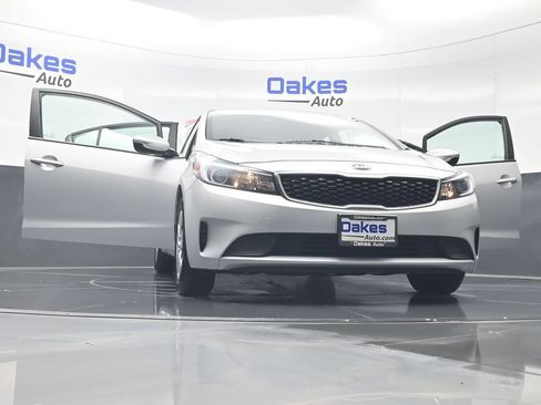 Used 2017 Kia Forte LX FWD image 56
