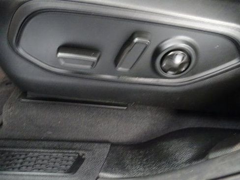 Certified 2023 Jeep Grand Cherokee Altitude image 3