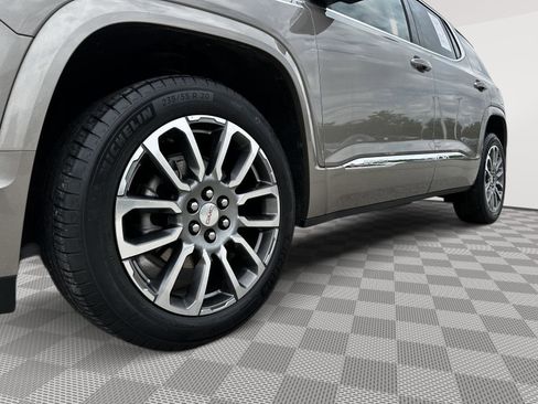 Used 2023 GMC Acadia Denali w/ Denali Ultimate Package FWD image 6
