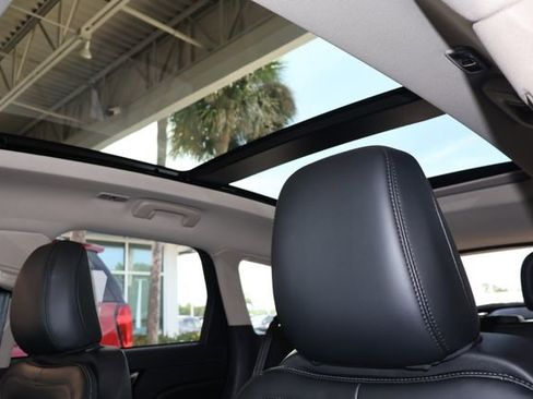 New 2025 Lincoln Corsair Grand Touring w/ Jet Appearance Package AWD/4WD image 27