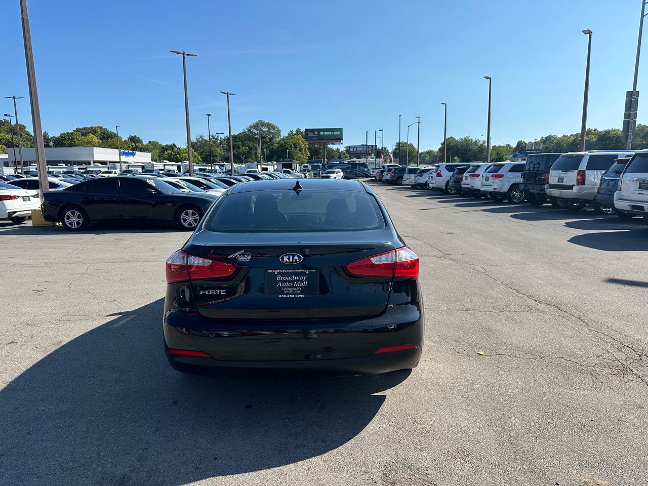 Used 2016 Kia Forte LX FWD image 4