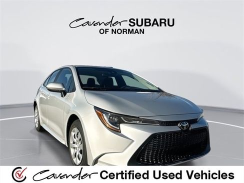 Used 2020 Toyota Corolla LE image 1