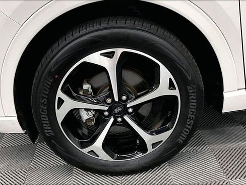 Used 2023 Ford Escape ST-Line Elite image 10