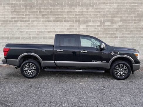 Used 2017 Nissan Titan Platinum Reserve image 3