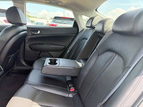 Used 2020 Kia Optima Premium FWD image 24