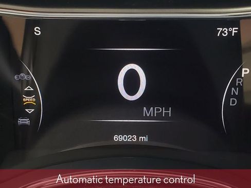 Used 2022 Jeep Grand Cherokee Laredo X RWD image 12