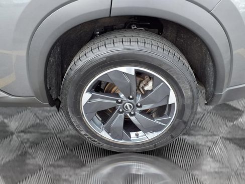 Used 2024 Nissan Rogue SV AWD/4WD image 21