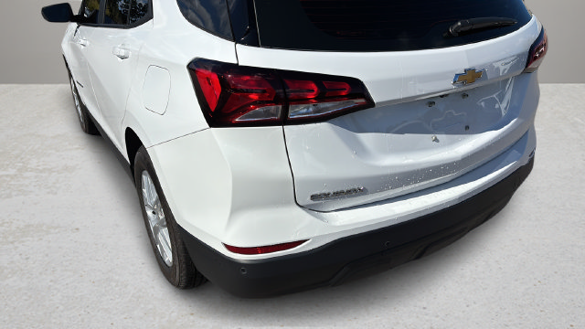 Used 2024 Chevrolet Equinox LS w/ Driver Confidence II Package FWD image 35