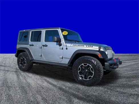 Used 2015 Jeep Wrangler Unlimited Rubicon image 2