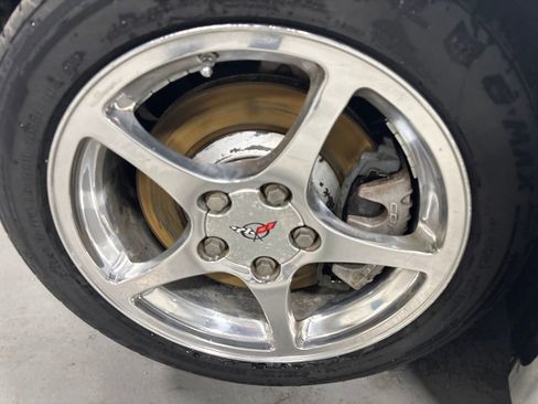 Used 2001 Chevrolet Corvette Convertible w/ Preferred Equipment Group2 image 35