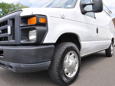Used 2013 Ford E-150 and Econoline 150 w/ PWR Group RWD image 3