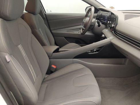 Used 2021 Hyundai Elantra SEL w/ Convenience + Premium Package FWD image 21