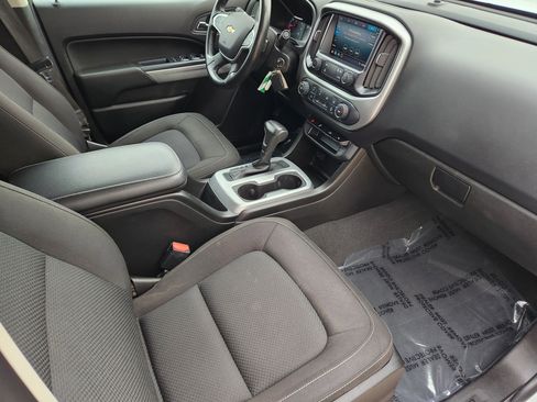 Used 2021 Chevrolet Colorado LT w/ LT Convenience Package image 15