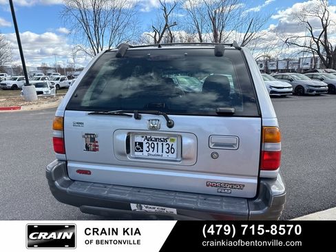 Used 2001 Honda Passport EX image 8