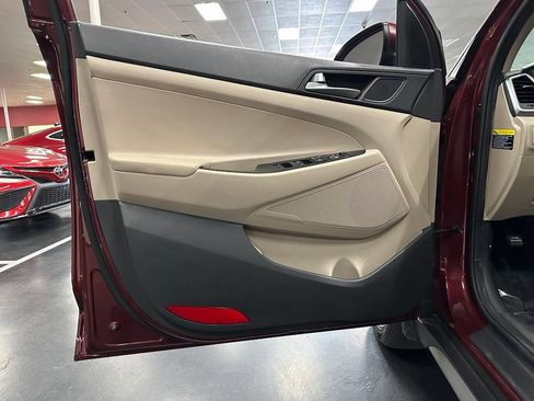 Used 2017 Hyundai Tucson Sport AWD/4WD image 13