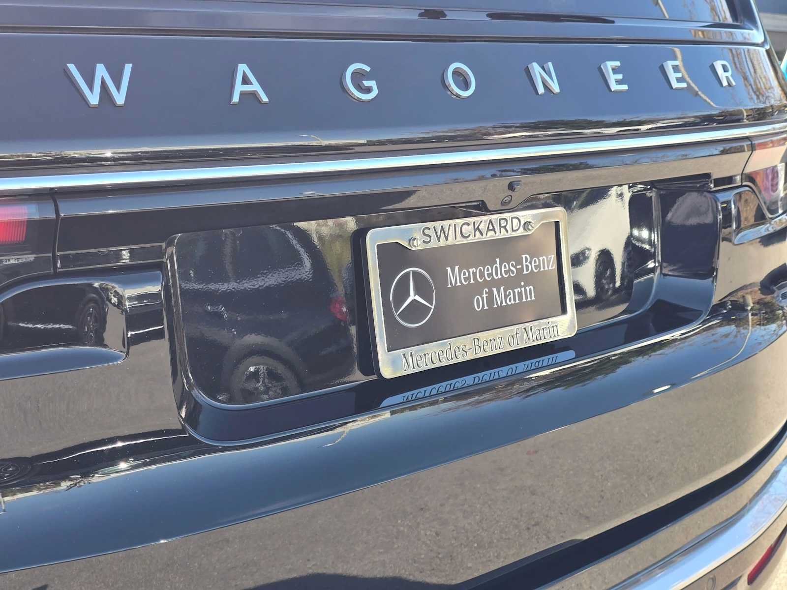 Used 2025 Jeep Wagoneer 4WD image 13