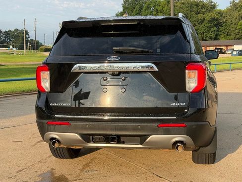 Used 2023 Ford Explorer Limited w/ Limited Technology Package AWD/4WD image 4