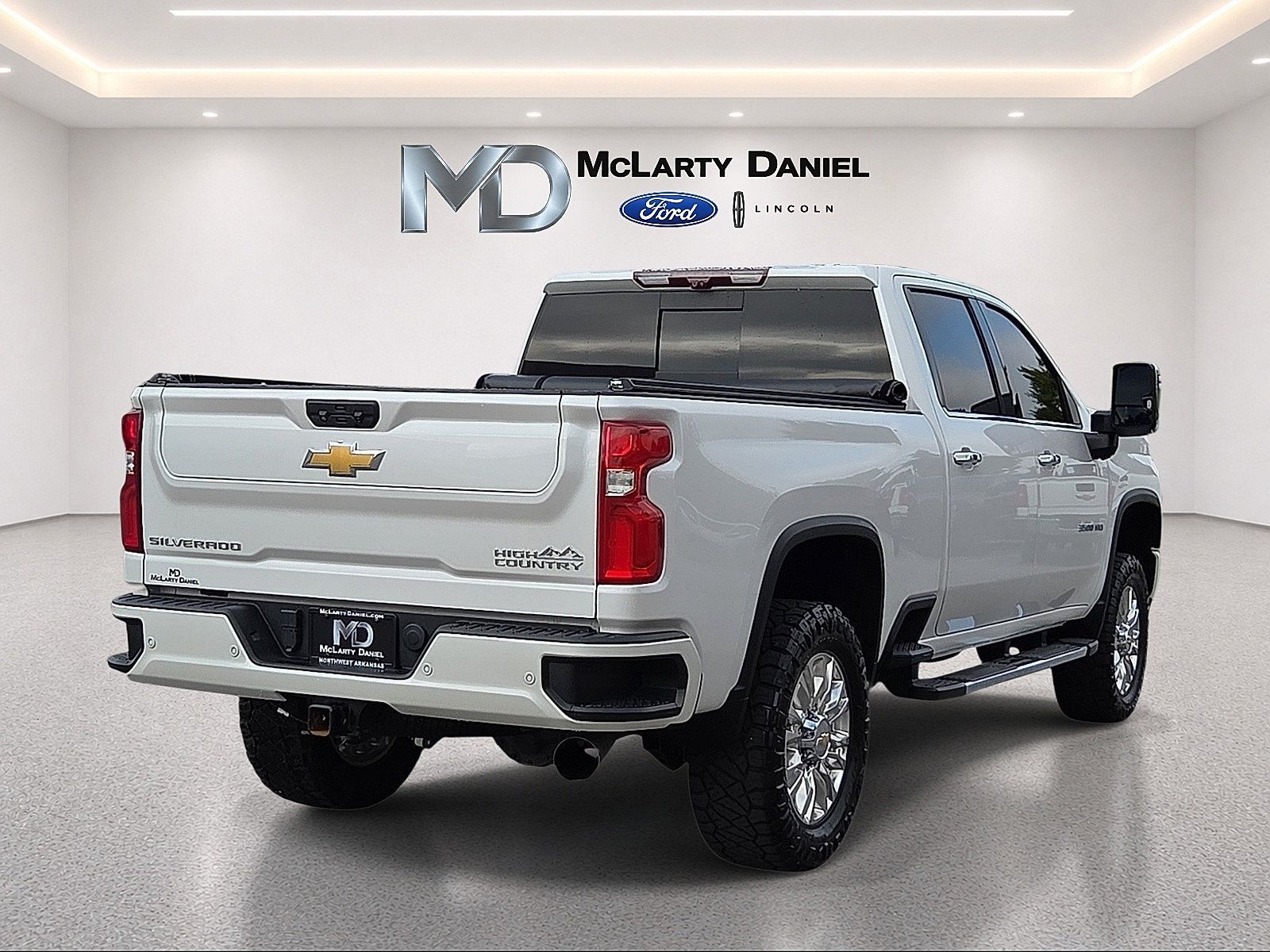 Used 2022 Chevrolet Silverado 3500 High Country w/ Z71 Off-Road Package AWD/4WD image 5