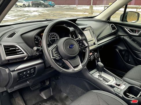 Used 2023 Subaru Forester Premium image 14