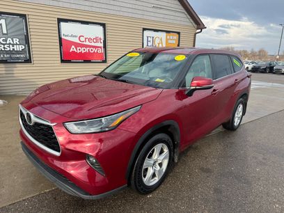 Used 2022 Toyota Highlander LE