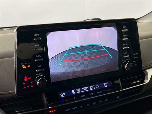 Used 2021 Toyota Sienna XSE image 12