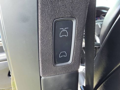 Used 2018 Tesla Model X 100D AWD/4WD image 44
