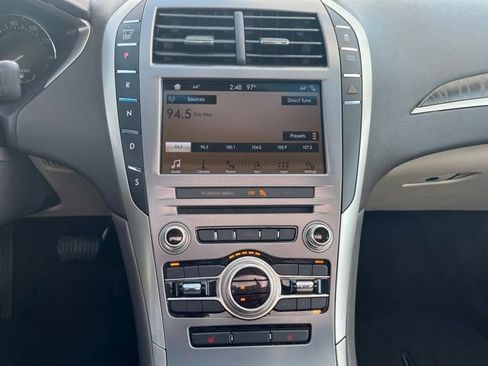 Used 2018 Lincoln MKZ Select w/ Select Plus Package AWD/4WD image 15