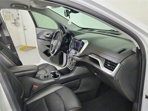 Used 2021 GMC Terrain SLT image 26