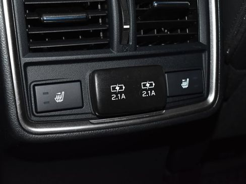 Used 2024 Subaru Forester Touring w/ Convenience Package AWD/4WD image 24