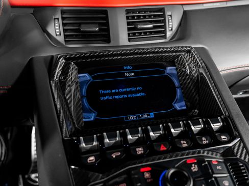 Used 2018 Lamborghini Aventador S image 41