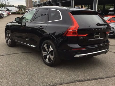 Used 2023 Volvo XC60 T8 Plus AWD/4WD image 3