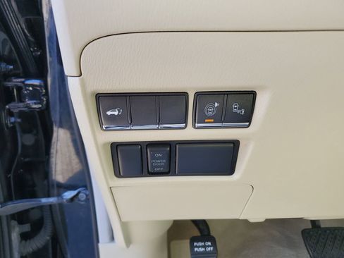 Used 2015 INFINITI QX80 4WD image 23