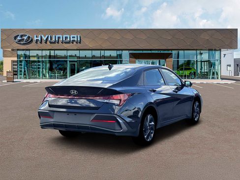 New 2026 Hyundai Elantra Sport FWD image 7