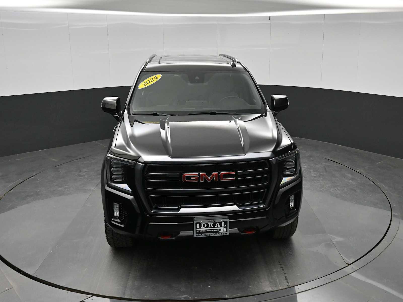 Used 2024 GMC Yukon AT4 AWD/4WD image 25