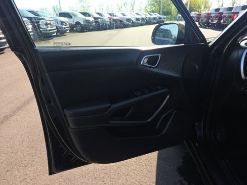 Used 2020 Kia Soul S FWD image 20