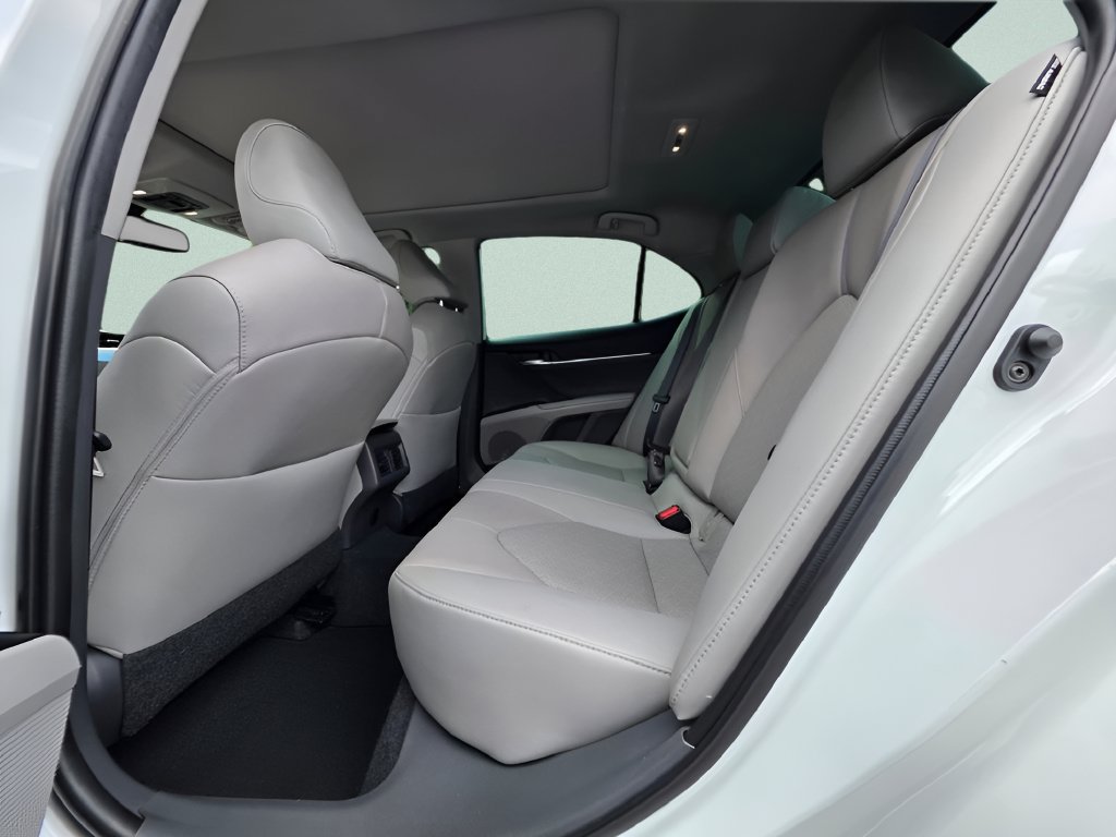 Used 2019 Toyota Camry XSE FWD image 20