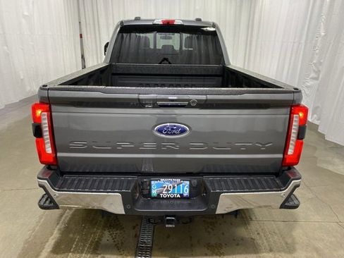 Used 2024 Ford F250 Lariat w/ Chrome Package image 5
