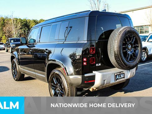 Used 2025 Land Rover Defender 110 S AWD/4WD image 5