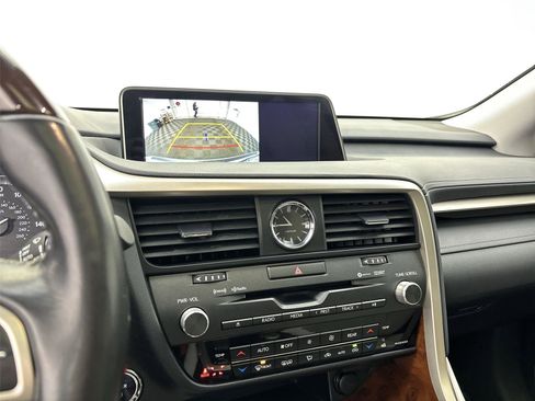 Used 2019 Lexus RX 450hL Premium image 30