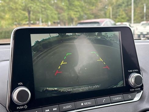 New 2025 Nissan Sentra SR image 25