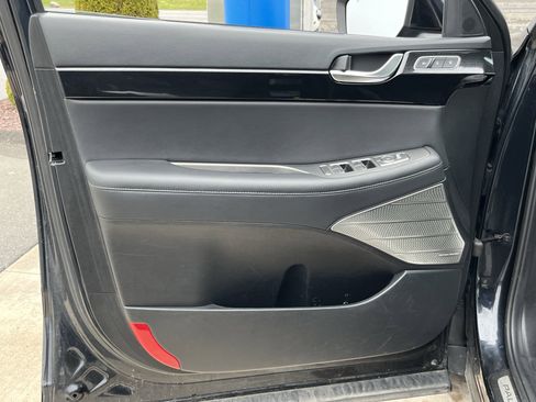 Used 2022 Hyundai Palisade Limited image 21