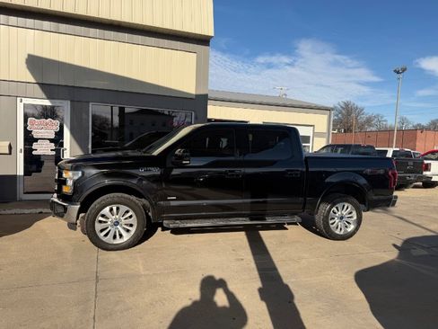 Used 2015 Ford F150 Lariat w/ Equipment Group 501A Mid image 1