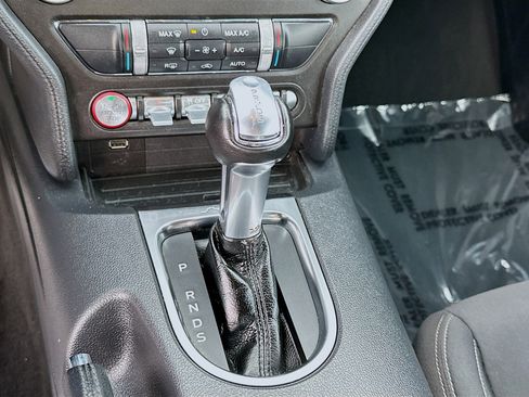 Used 2022 Ford Mustang Convertible w/ Equipment Group 101A image 15