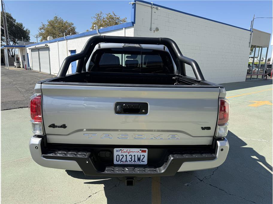 Used 2019 Toyota Tacoma Limited AWD/4WD image 7