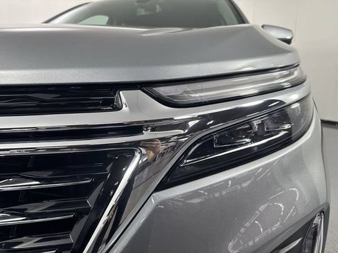 Used 2023 Chevrolet Equinox Premier AWD/4WD image 26